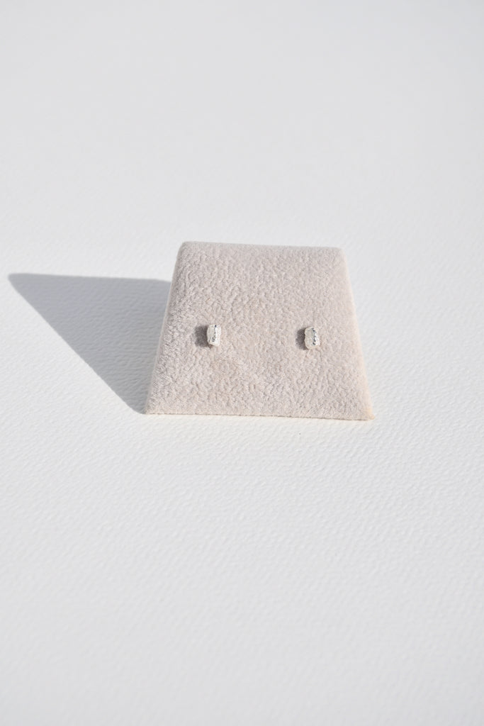 SILVER PEDRINHA EARRINGS