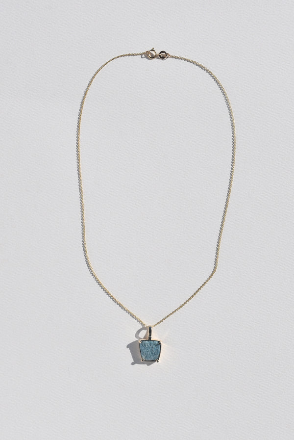 9K MICA PENDANT NECKLACE