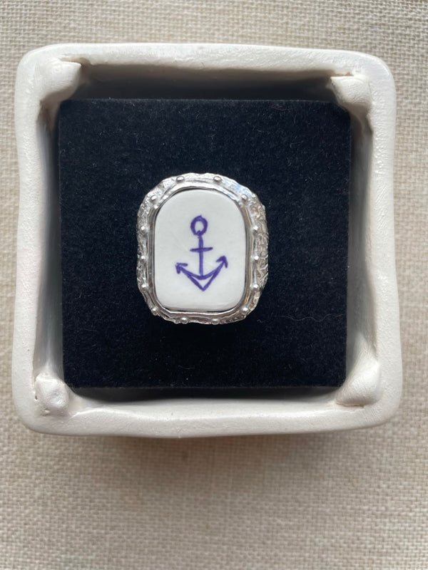 Avé Maria Signet Ring - Anchor I