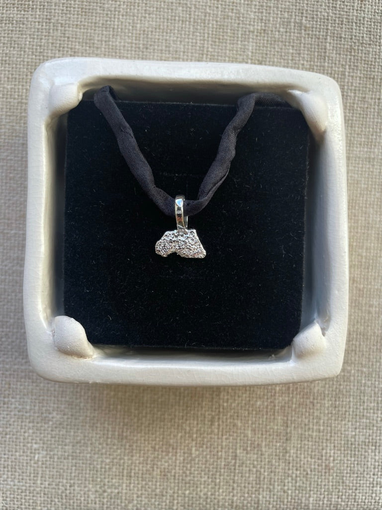 SILVER STA. MARIA PENDANT – NEON JOYRIDE