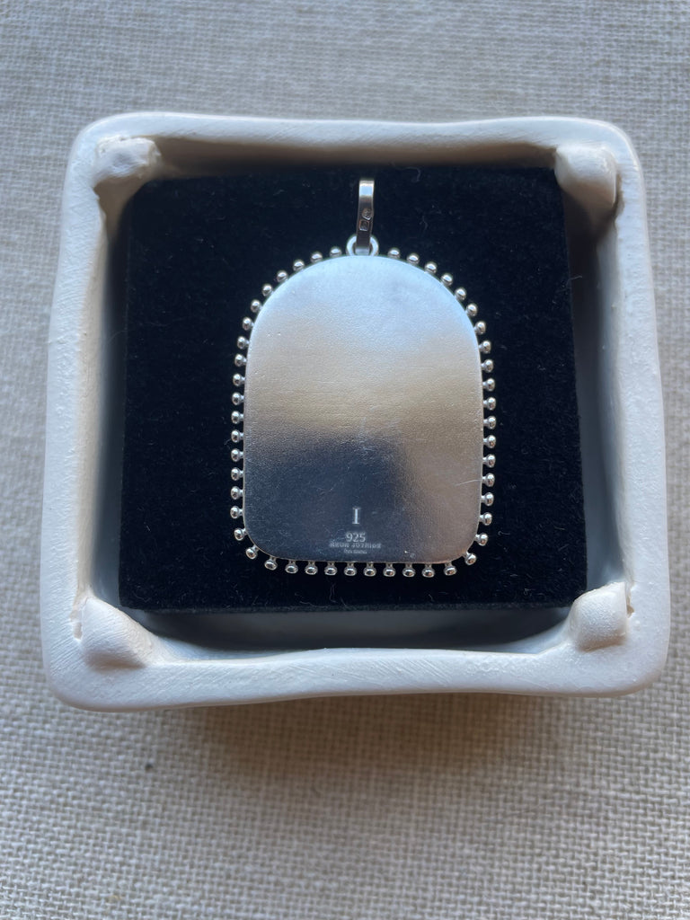 Avé Maria XL Arch Pendant - Conch Shell