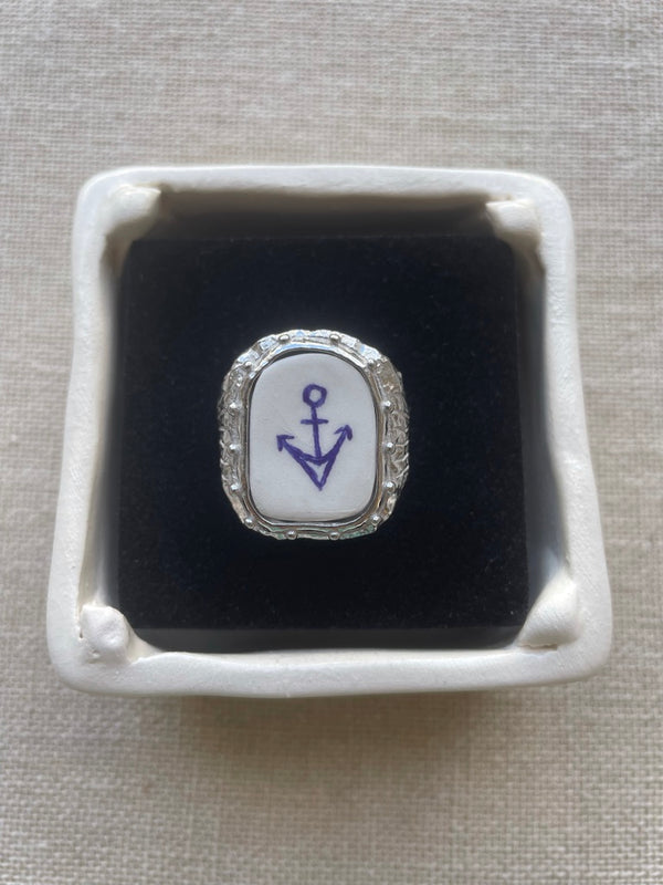 Avé Maria Signet Ring - Anchor IV