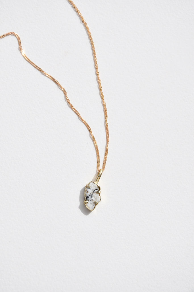 9k MER MARBLE PENDANT NECKLACE